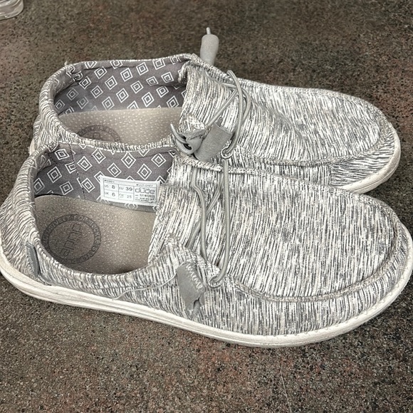 Hey Dude Shoes - Hey dudes size 8